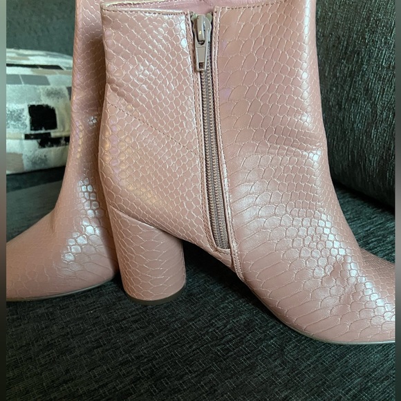 URBAN OUTFITTERS ankle boots - Picture 3 of 4